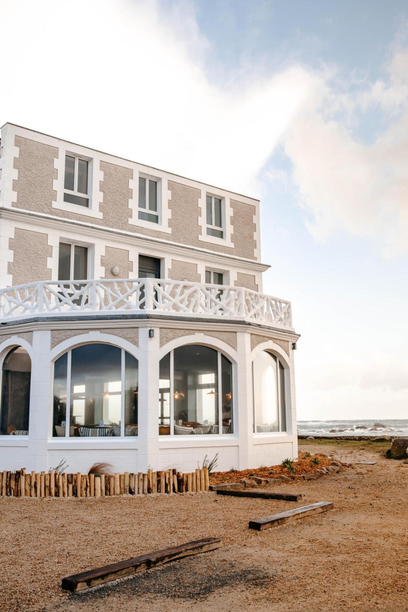 Hotel De La Mer & Spa Бриньоган-Плаж Экстерьер фото